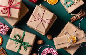 Papachina Provides New Year Gifts For 2025